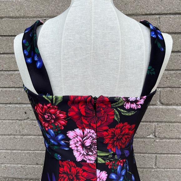 Guess Floral Mini Sheath Sweetheart Bodycon Dress Size 4 - Picture 7 of 9